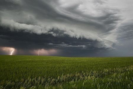 prairie-thunderstorm-south-dakota-douglas-berry.jpg