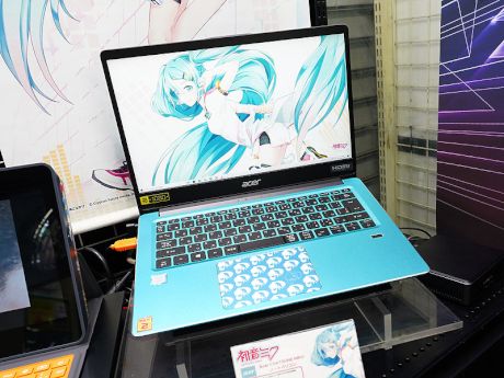 Acer×初音ミクコラボノートPC
