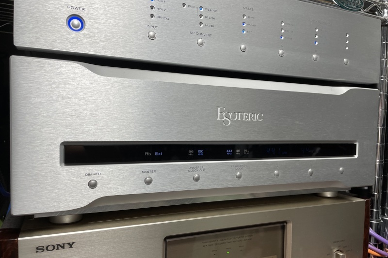 実聴!Accuphase A-65で、女性ヴォーカルの“リアル”を聴く 実聴!Accuphase A-65で、女性ヴォーカルの“リアル”を聴く