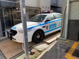 東京で見たNYPD (ニューヨーク市警察) ファンの車
