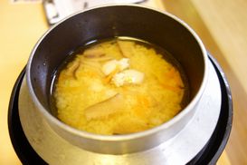 伊達鶏牛蒡釜飯（会津産コシヒカリ）