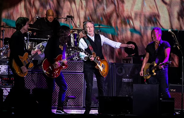 Dave Grohl , Paul McCartney & Bruce Springsteen - 2022.6.25 Glastonbury Festival